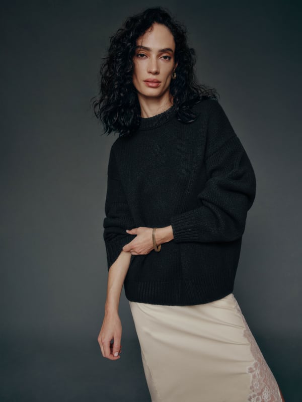 Gwen Oversized Regenerative Wool Sweater - Black